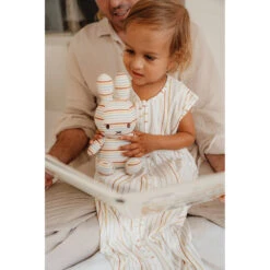 Nijntje X Little Dutch Vintage Sunny Stripes All Over Knuffel - 25 Cm 7 Nijntje X Little Dutch Vintage Sunny Stripes All Over Knuffel - 25 Cm -Knuffels 1995919 9eaf90b8